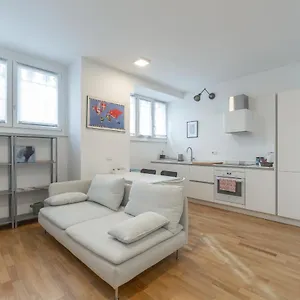 Apartament Brembo House Two, Mediolan